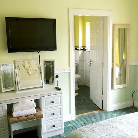 Mc Eleney's Guest house Ballyliffin